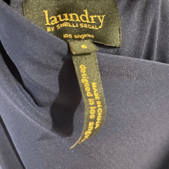 One shoulder Formal gown - Picture 6 of 6